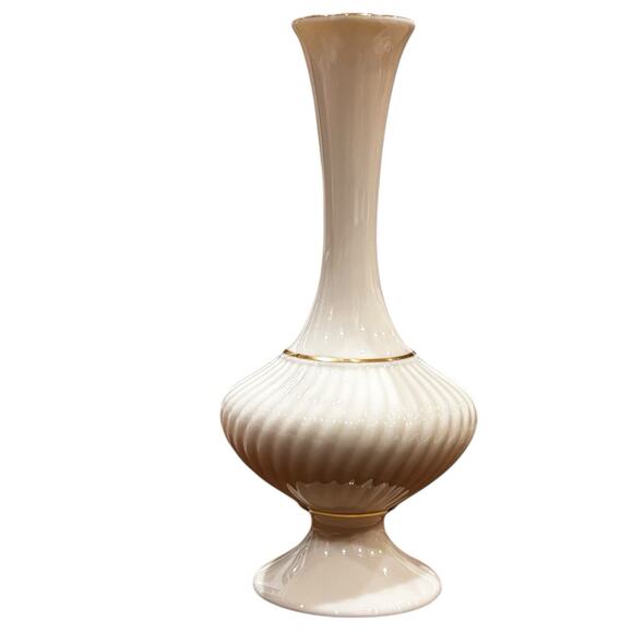 Lenox Bud Vase Ivory Porcelain Ribbed Pedestal 24K Gold Trimmed Flower Vase 7in - Picture 1 of 5